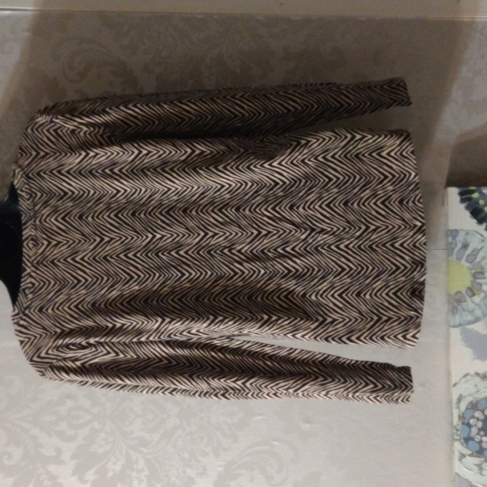 Vera Bradley long sleeve tee  XS - Picture 4 of 6